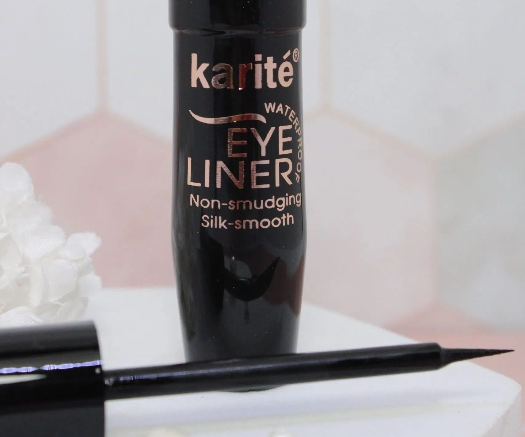 Delineador Liquido Eye Liner - Karite