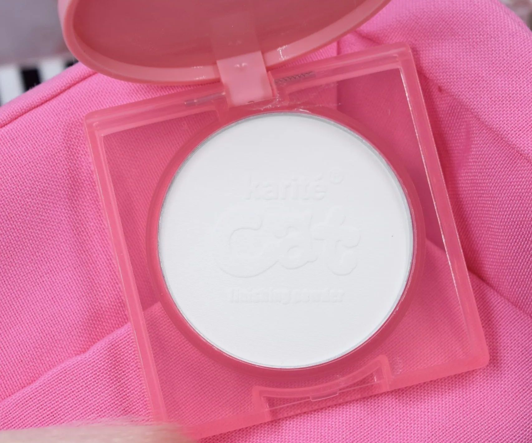 Polvo Compacto Traslucido Kiut Cat - Karite