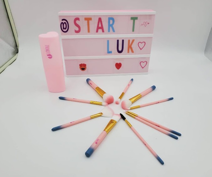 Kit Brochas Corazón x 10 Und