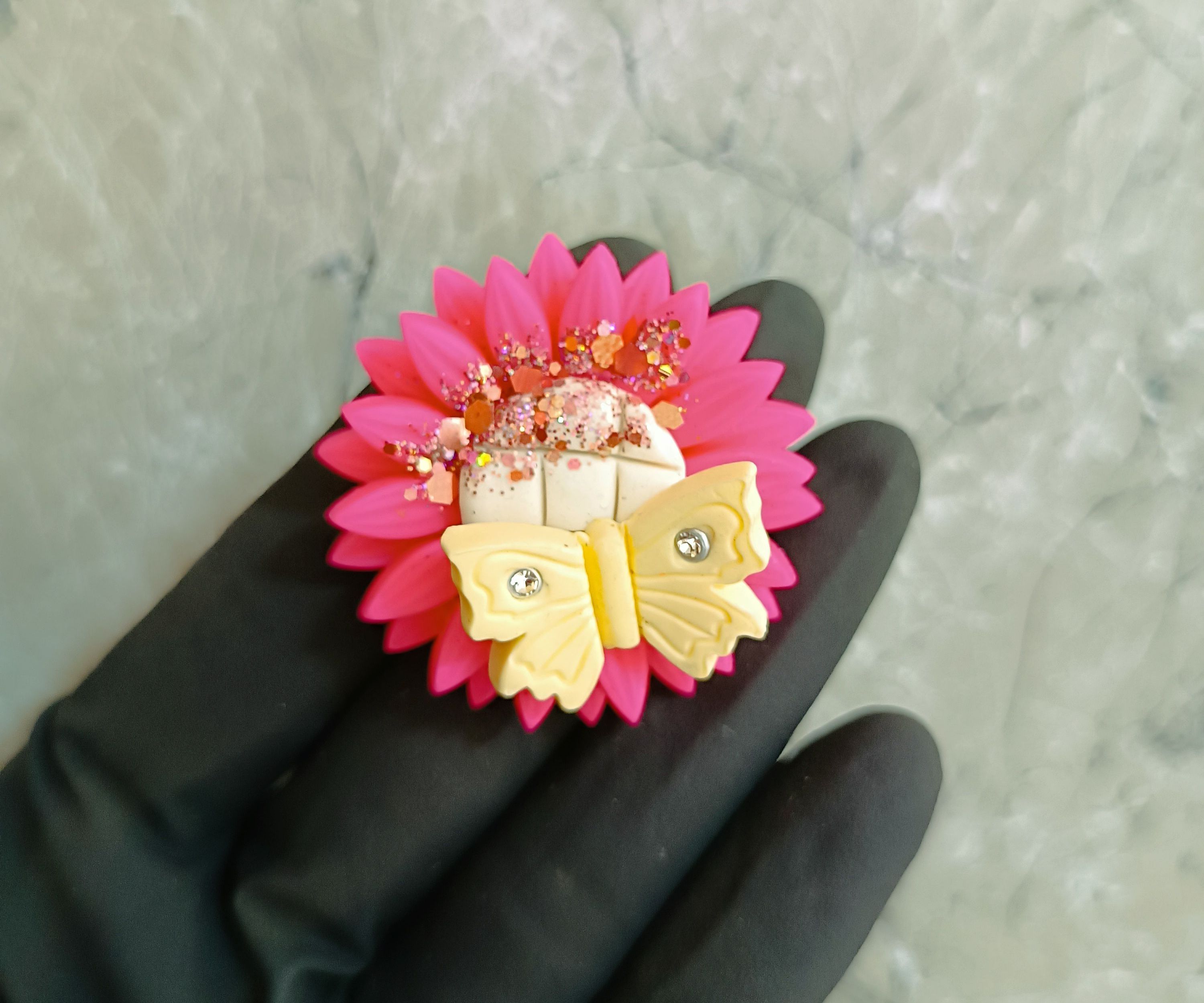 Biscuit enfeite flor com borboleta