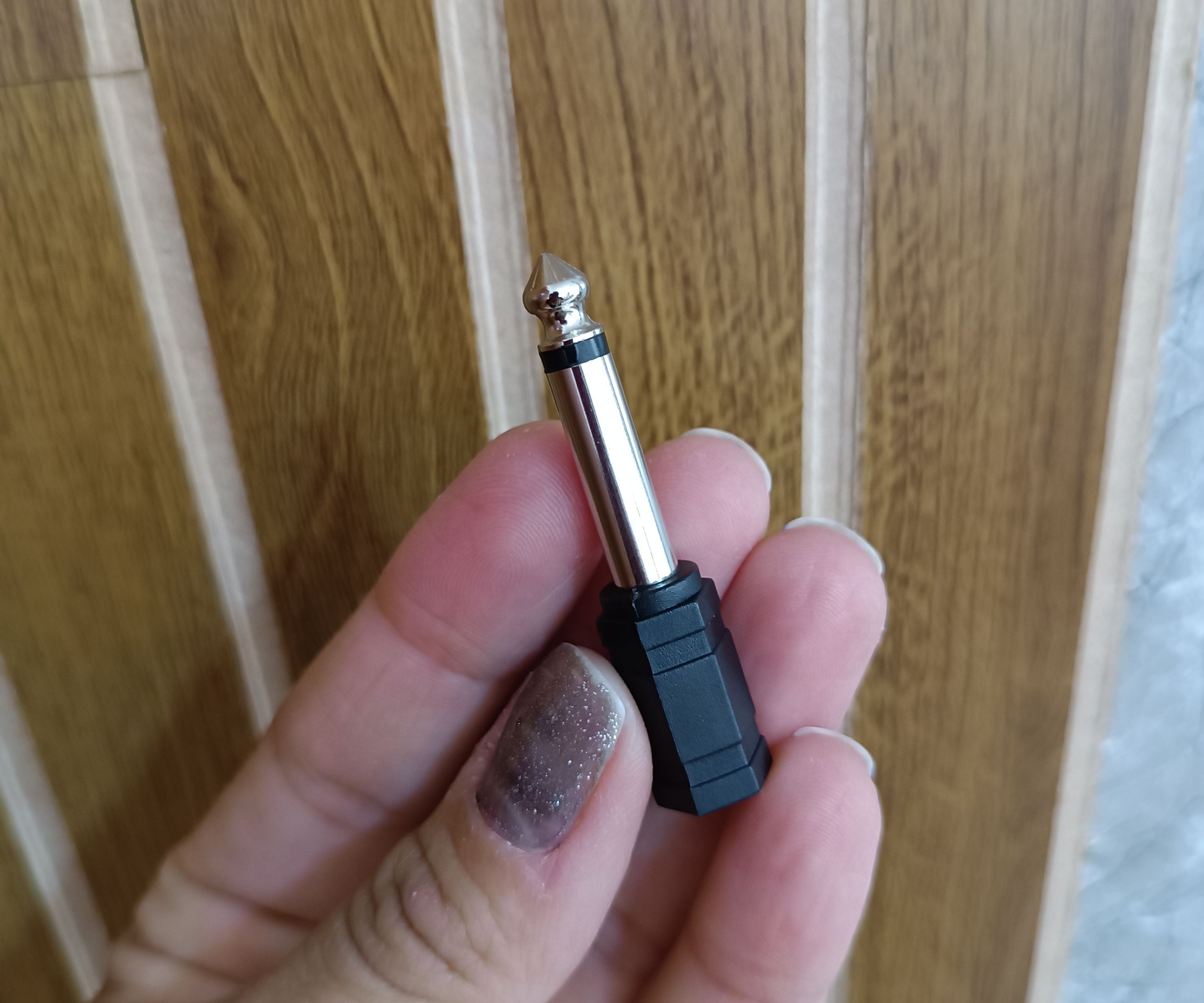 Adaptador P3 (M) x P2 (F)
