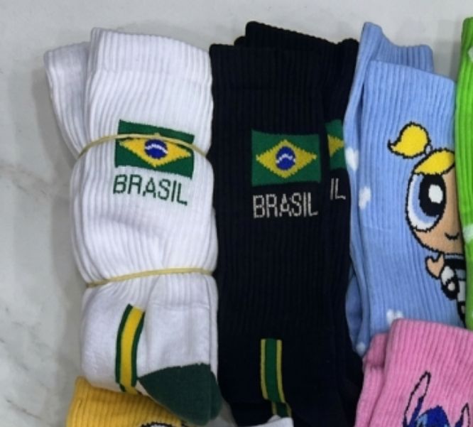 Meias divertidas - REF 346 - TAM 35-40 - Cor BRANCA - Algodão e elastano - Linha Acessórios