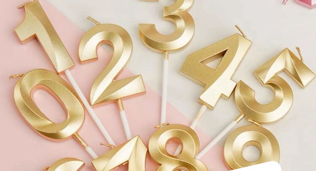 #092025 #2 gold 4 candle