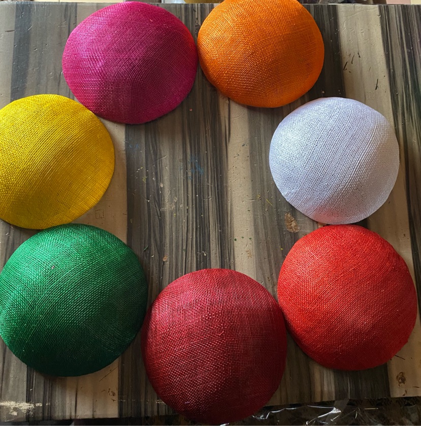 Krabehwe signature round base.