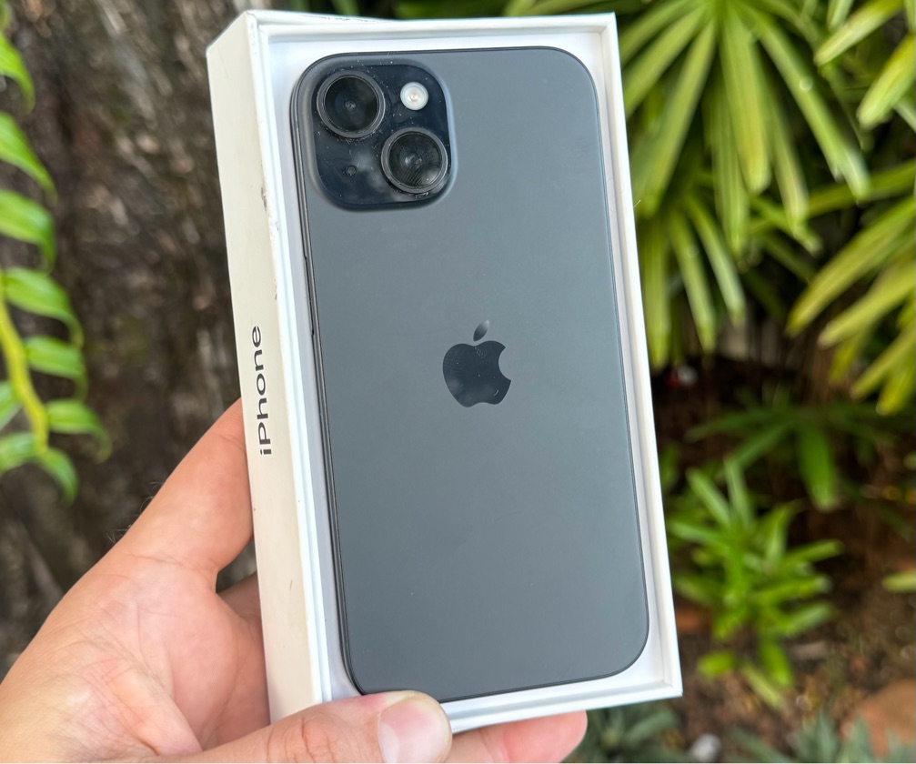 iPhone 15. 256g