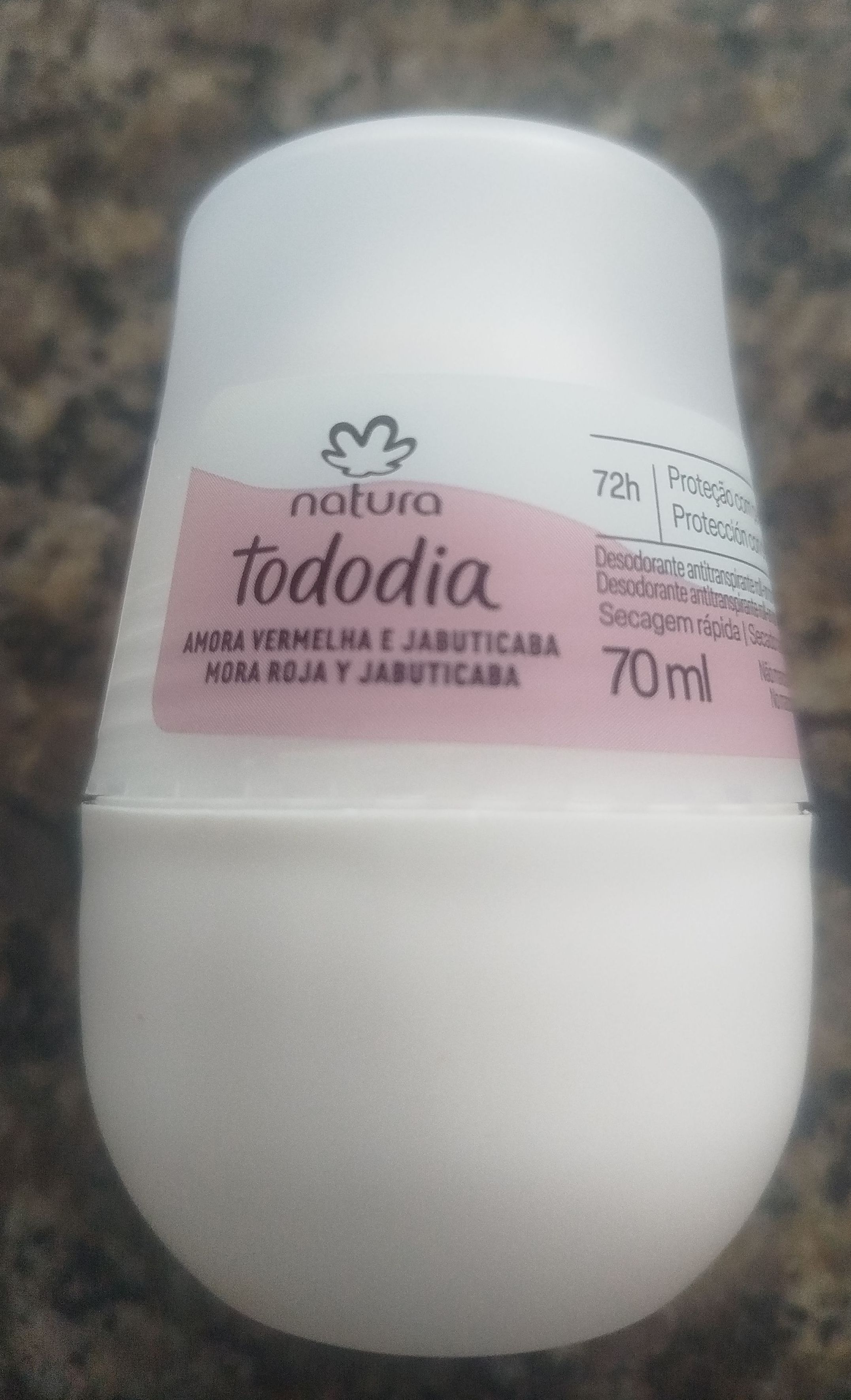 Natura roll-on amora vermelha e jaboticaba