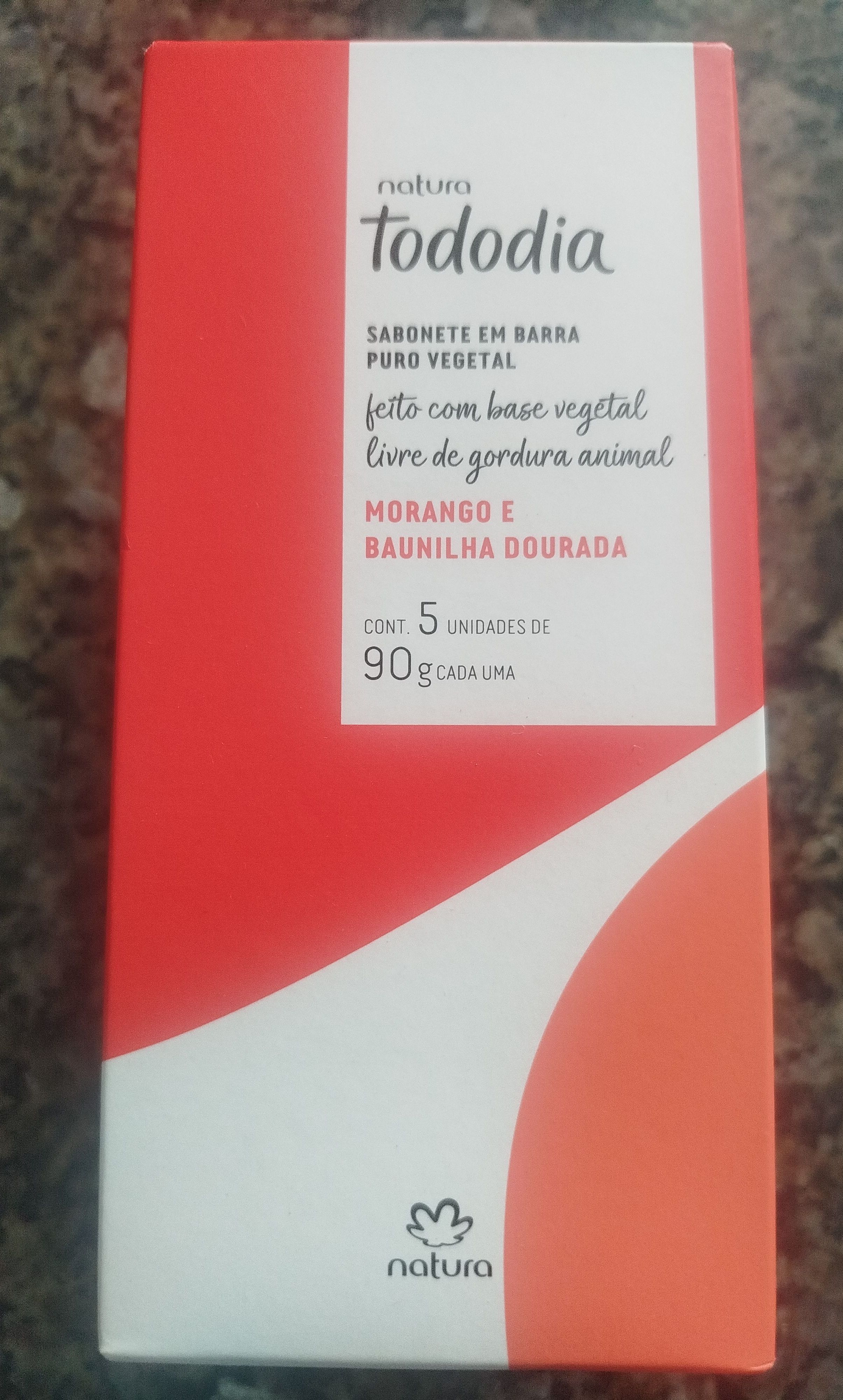 Natura morango e baunilha dourada
