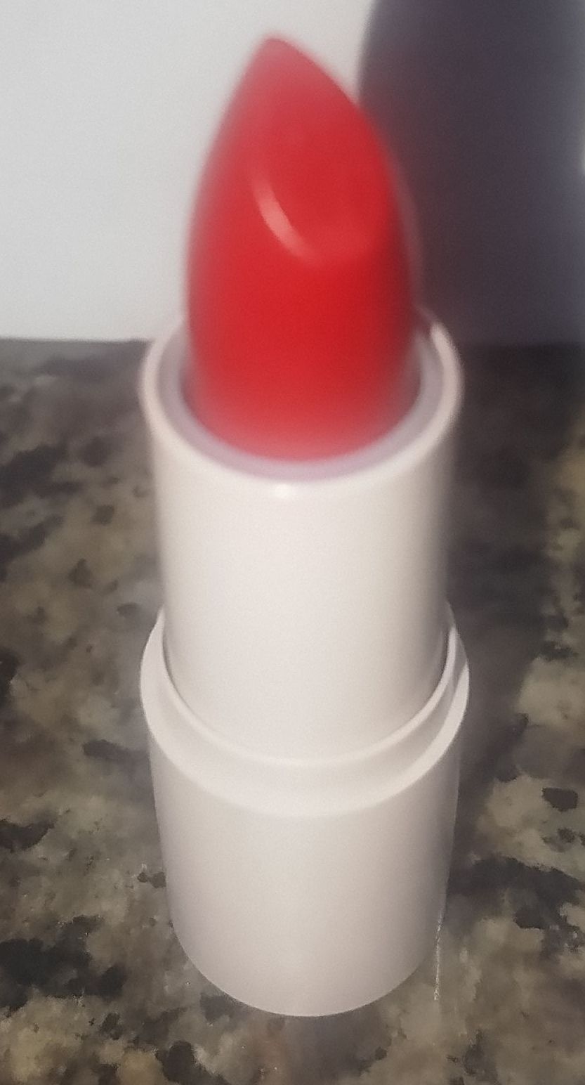 Natura batom Queen red