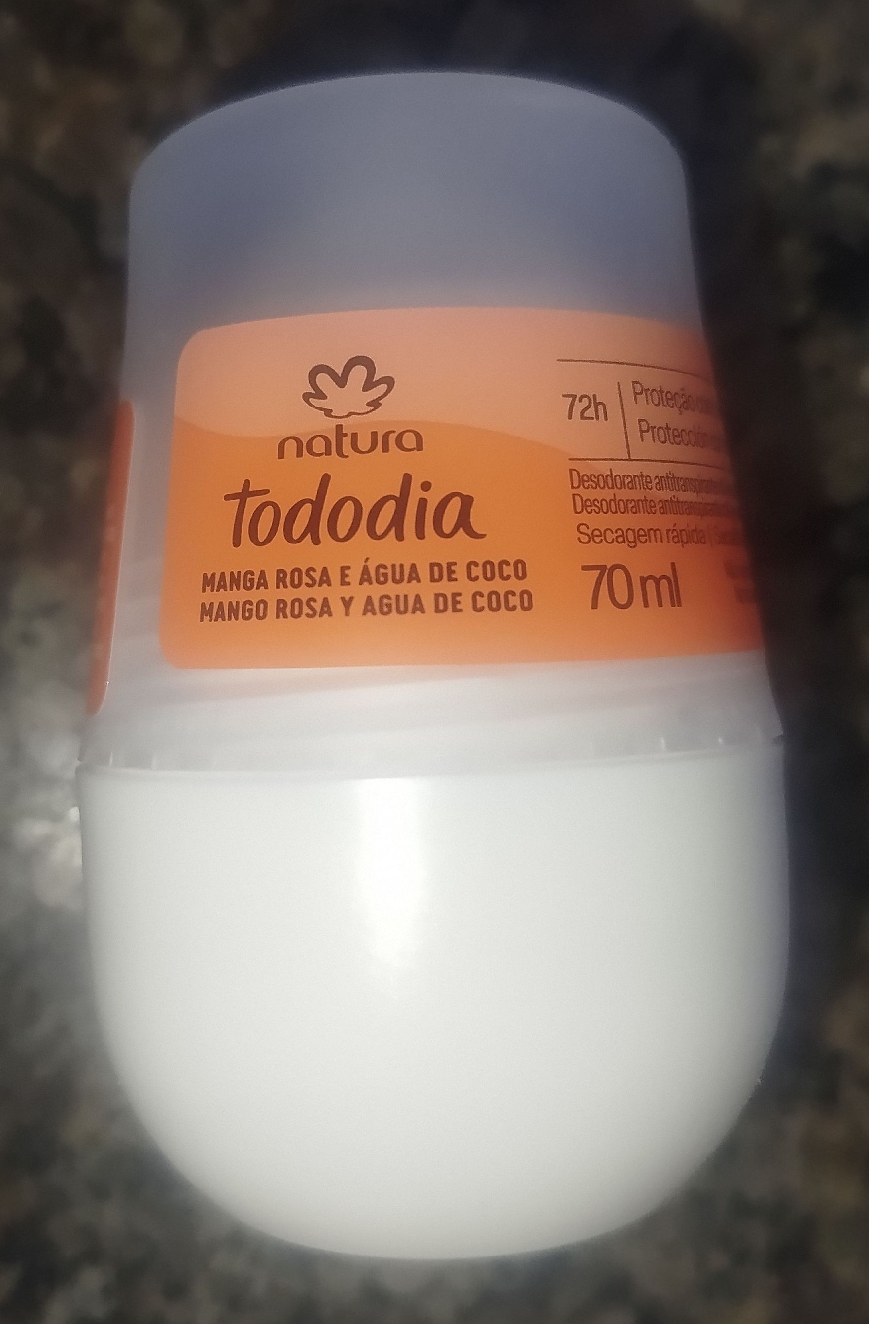 Natura roll-on manga rosa e água de coco