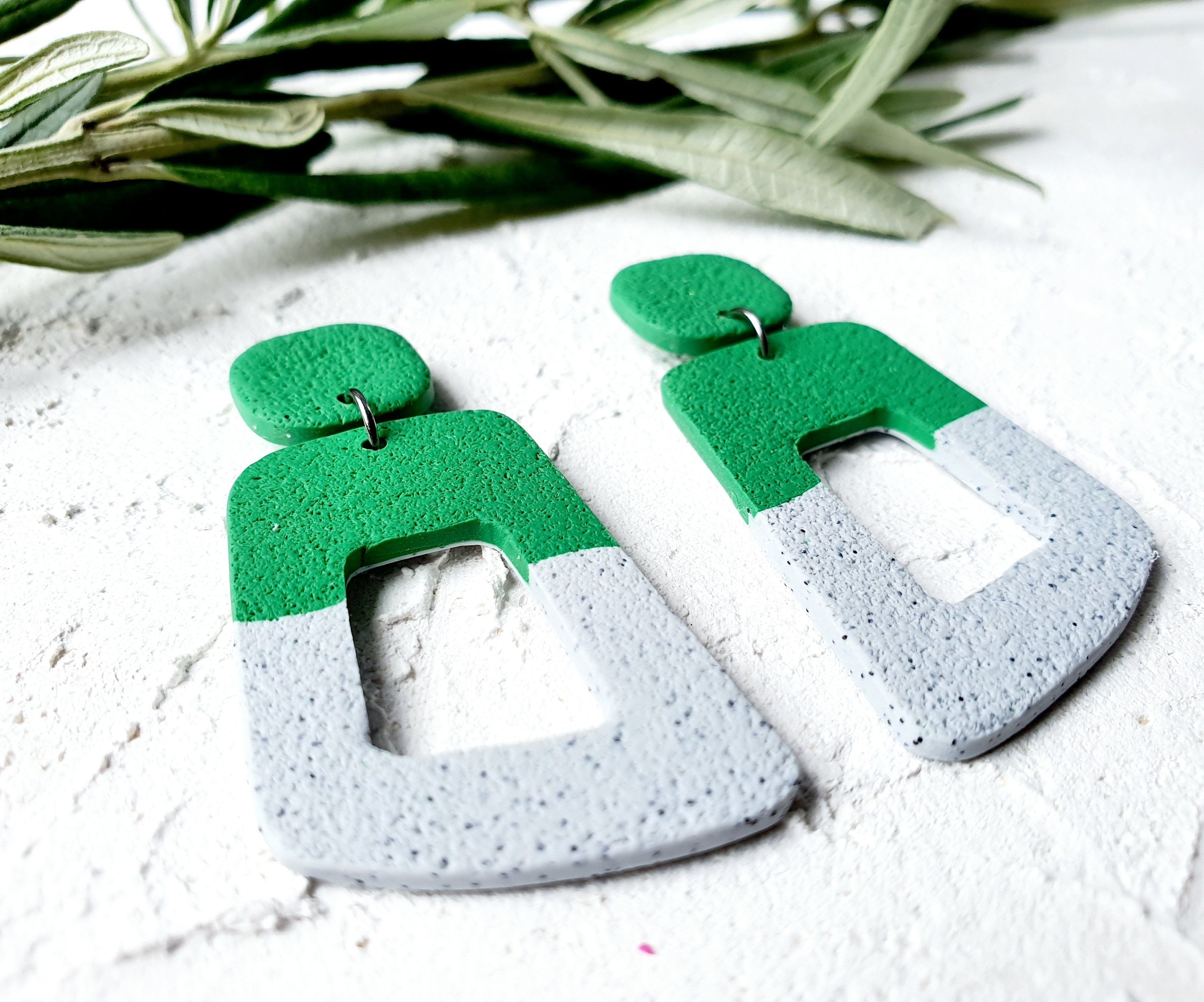 Green + Ash, geo slanted