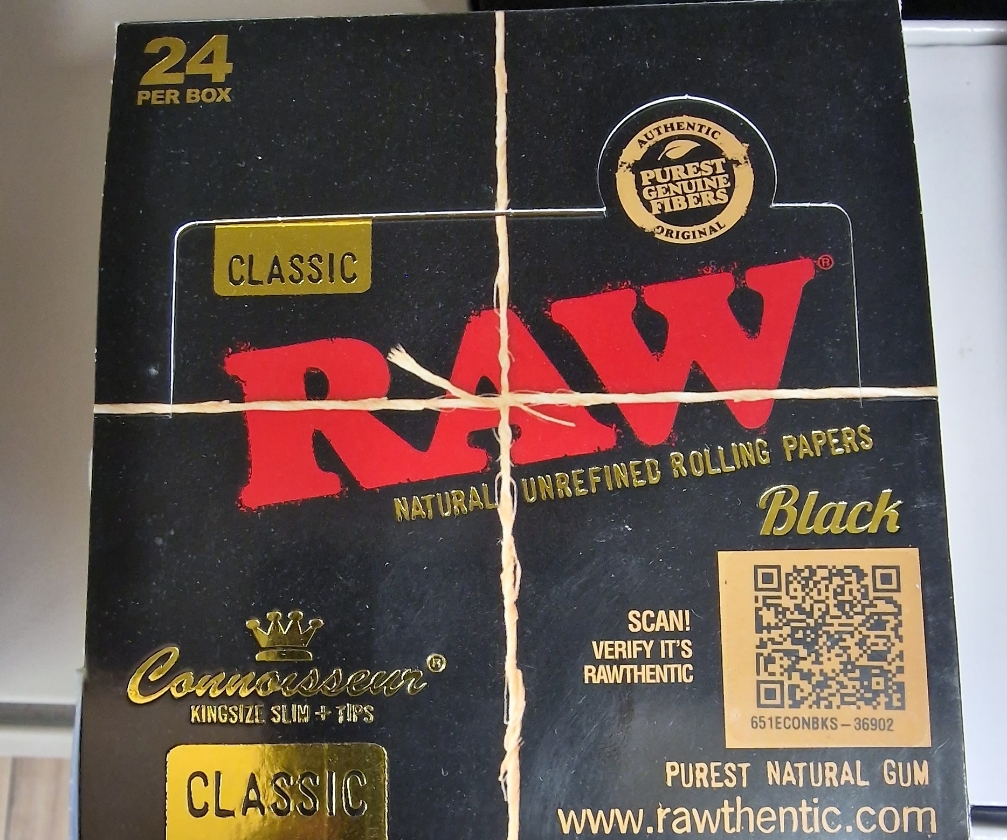 1022) BLACK RAW WITH ROCH 24's