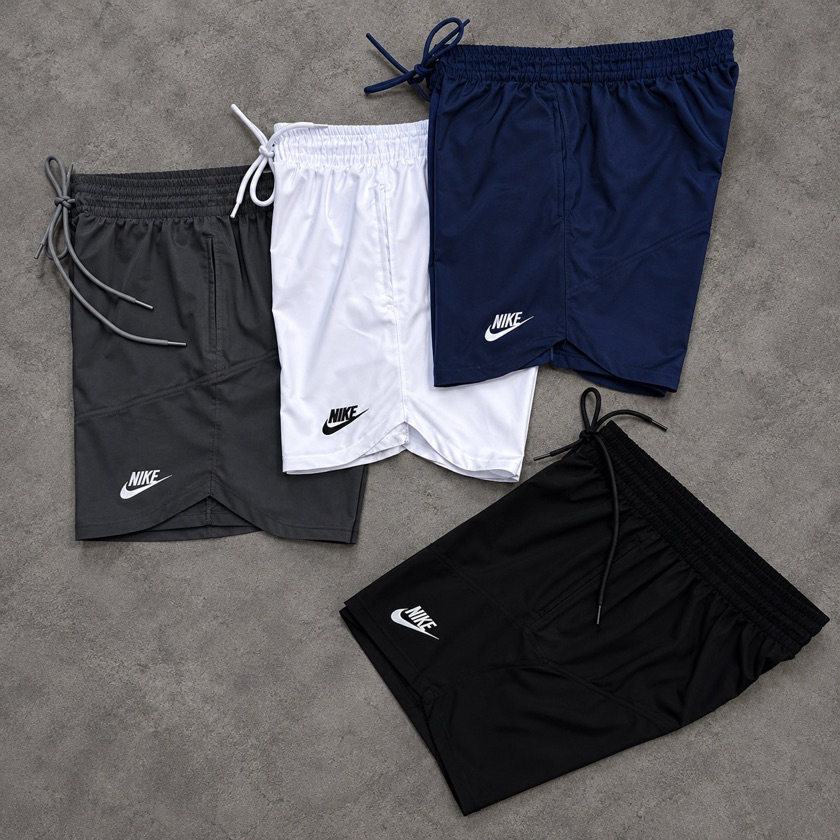Bermuda Nike Tactel com Elastano