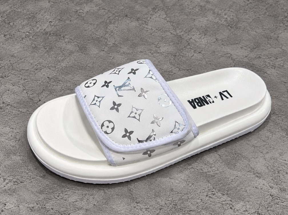 Chinelo LouisVuitton slide