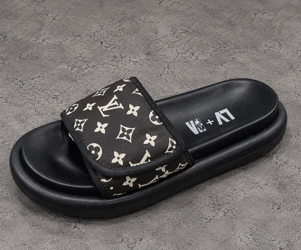 Chinelo LouisVuitton slide