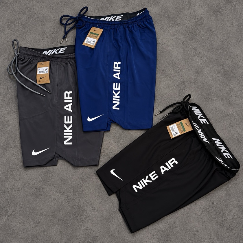 Bermuda Nike Tactel com Elastano