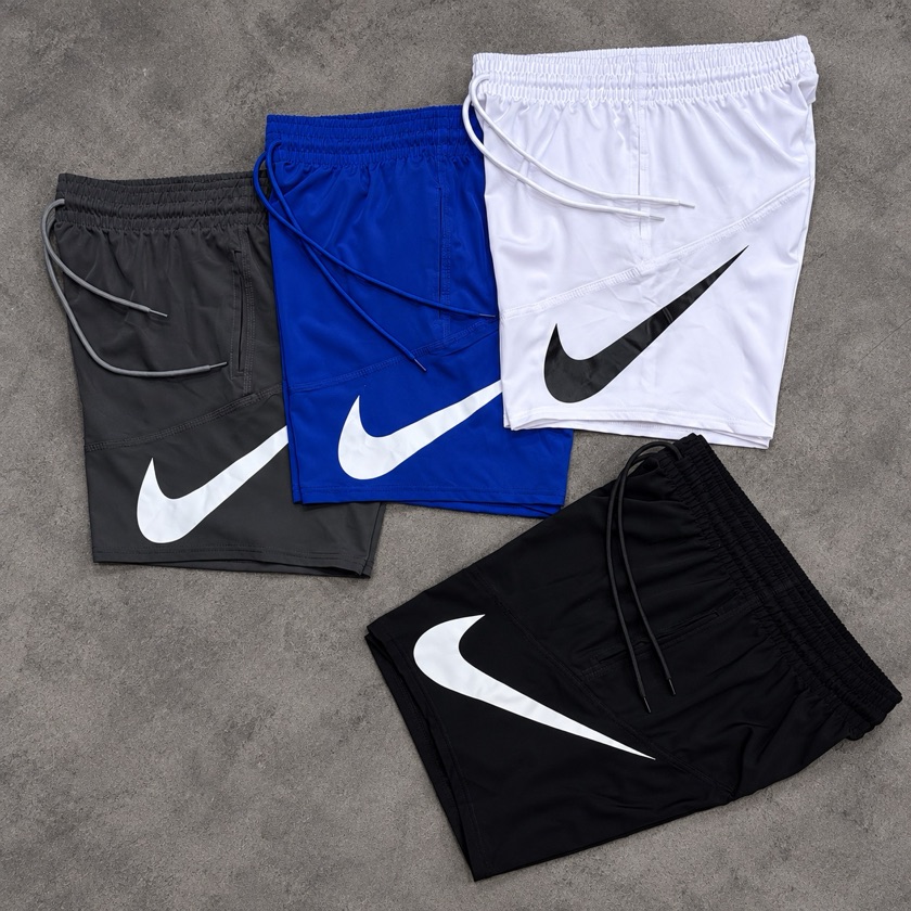 Bermuda Nike Tactel com Elastano