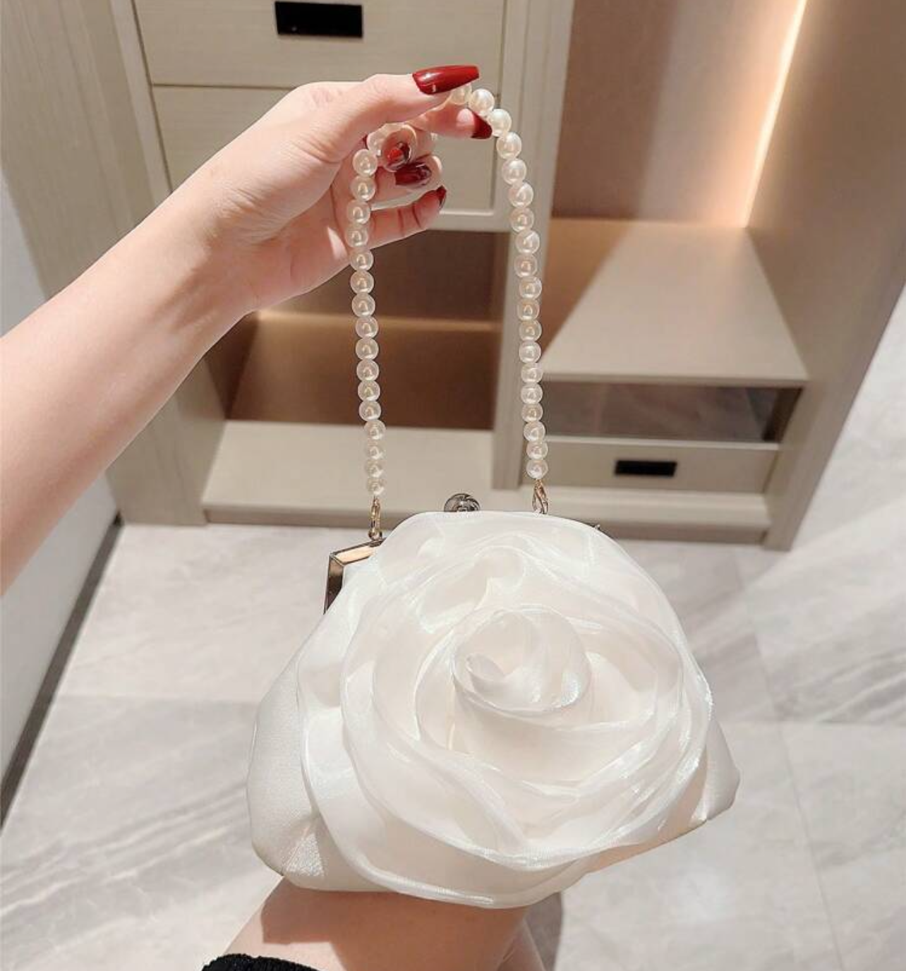 Bolso en forma de rosa