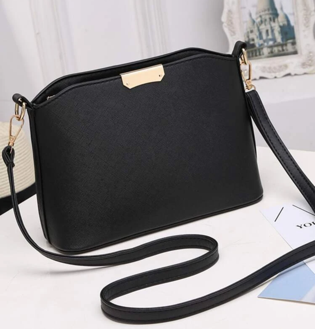 Bolso negro cuadrado