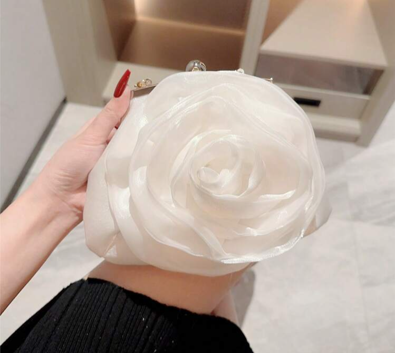 Bolso en forma de rosa