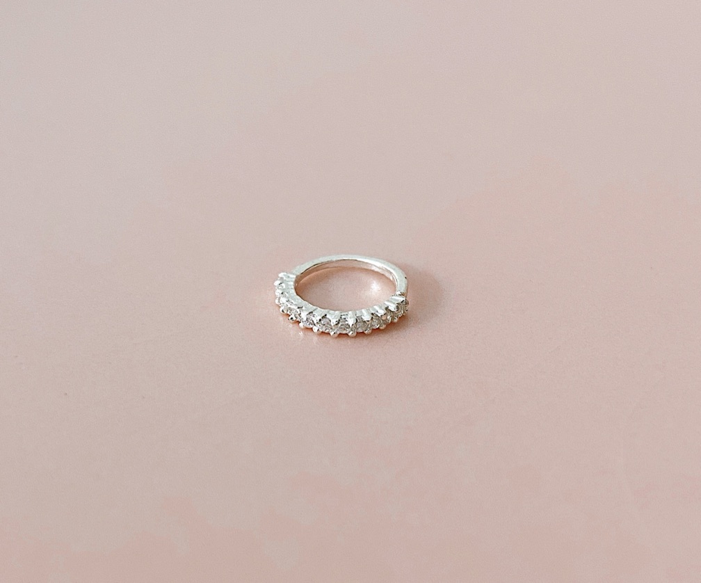 PIERCING HÉLIX CRAVEJADO