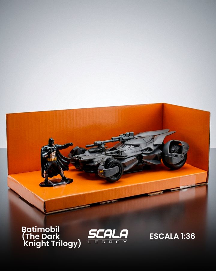 Batimobil (The Dark Knight Trilogy) ESCALA 1.36