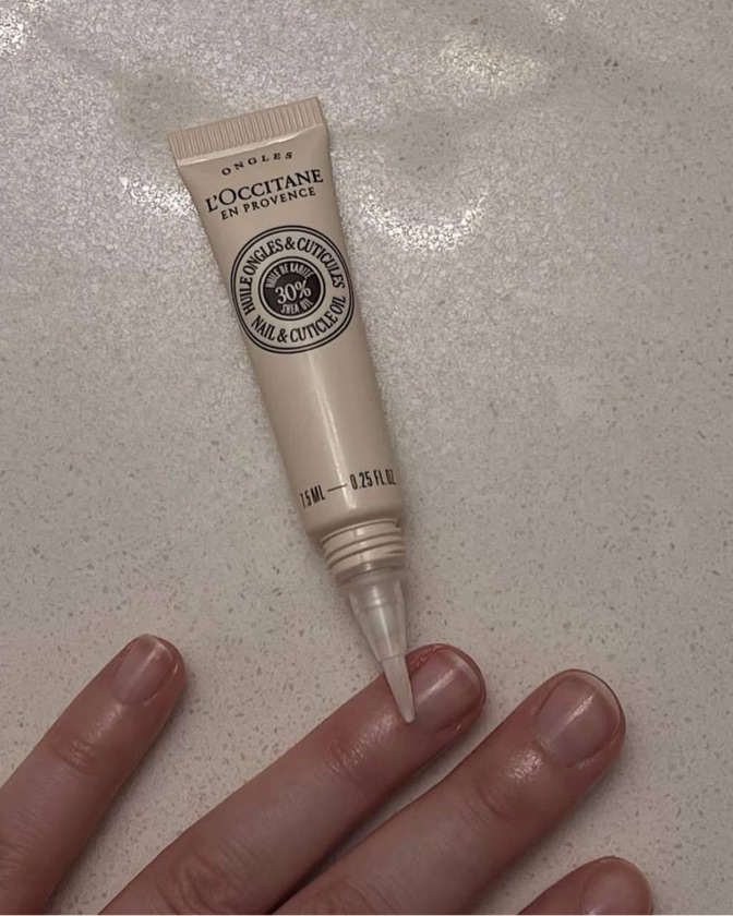 LOccitane Strengthening oil for nails and cuticles with shea butter 7.5ml