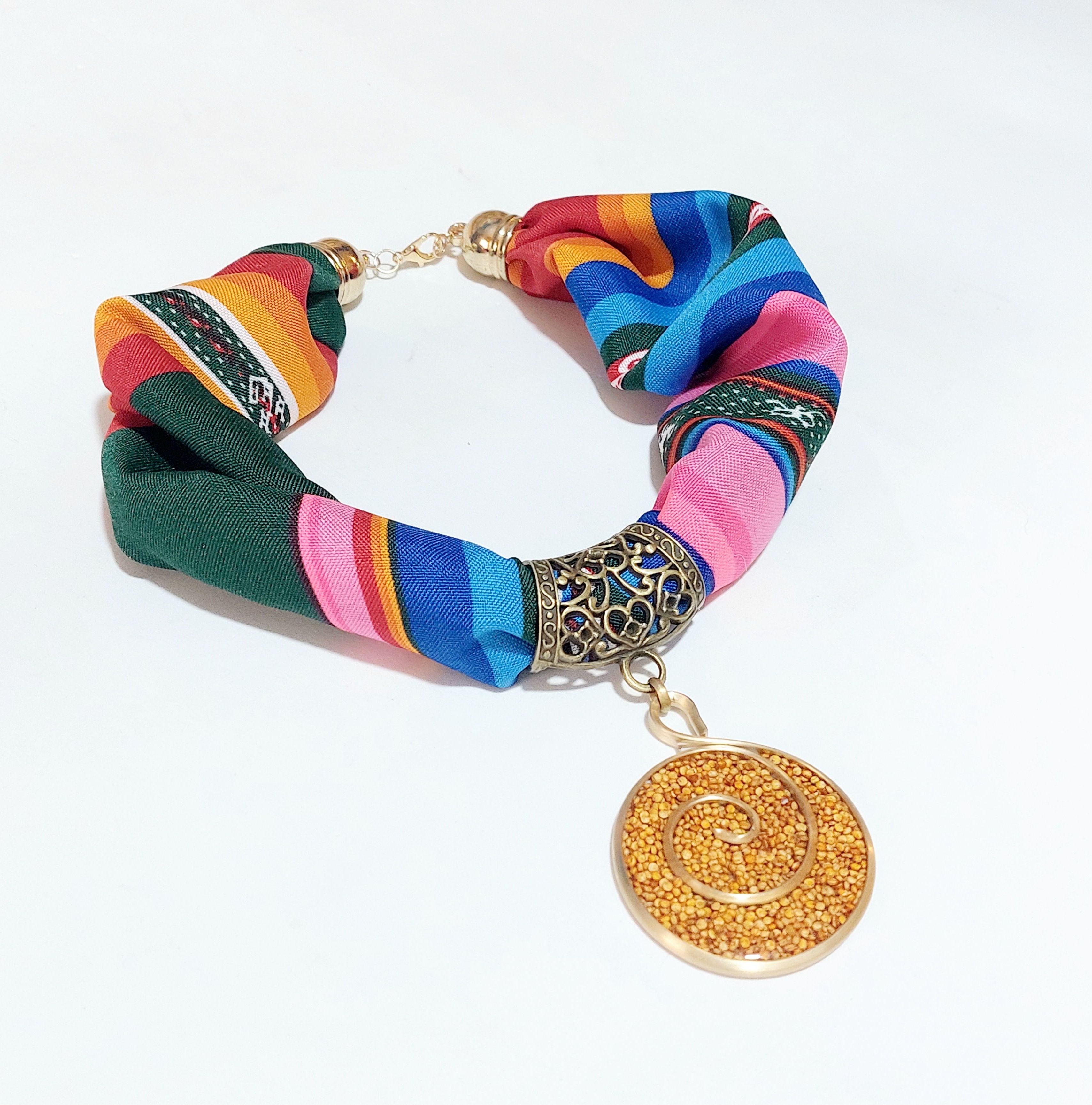 Collar Aguayo