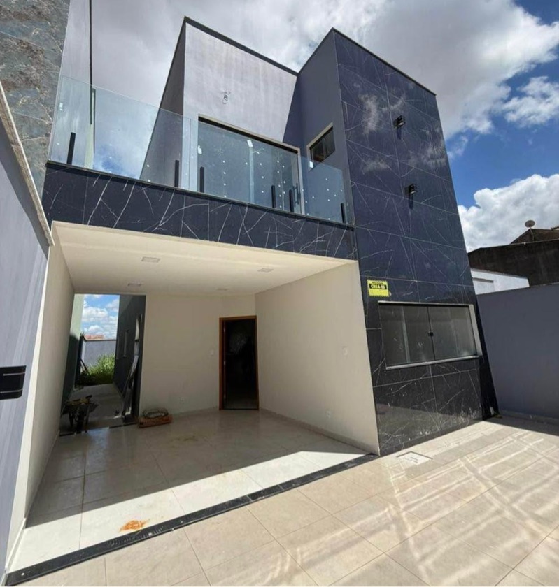 DUPLEX - GURIRI NORTE - RUA 12 - SM - ES