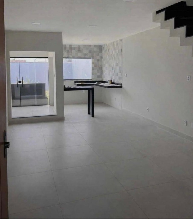 DUPLEX - GURIRI NORTE - RUA 12 - SM - ES