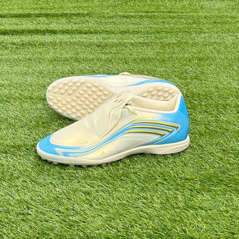 Adidas F50 TF (messi)