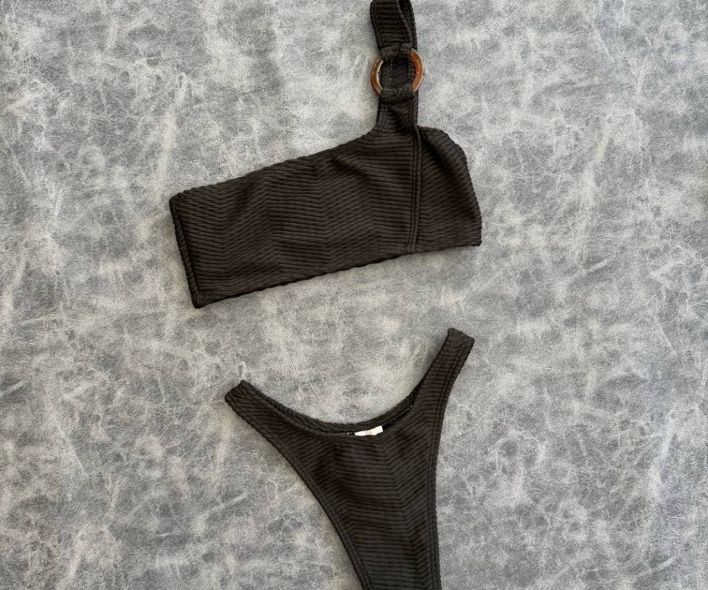 BIKINI ANDALUSIA | Un hombro + argolla | Colaless | AR8020
