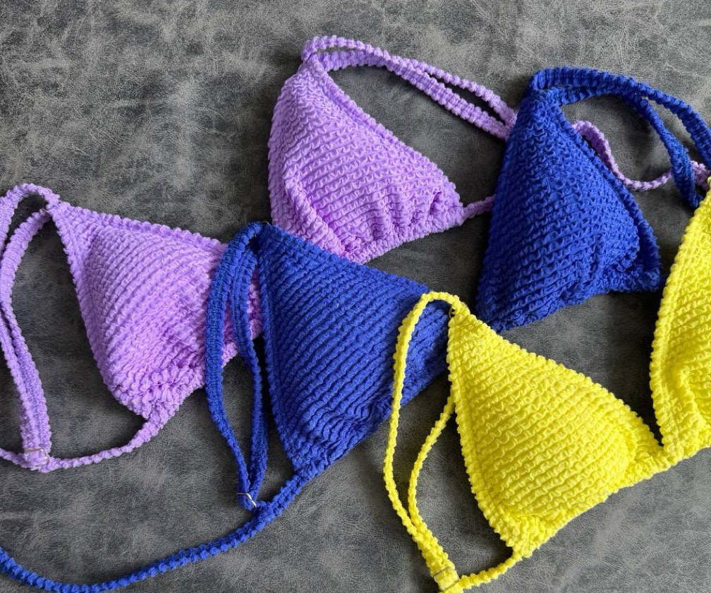 BIKINI LILO | Triángulo texturado Bali + less para atar | AR4735
