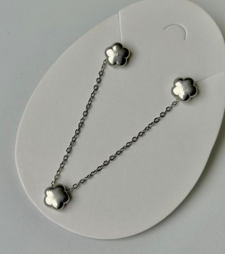 Conjunto silver flower