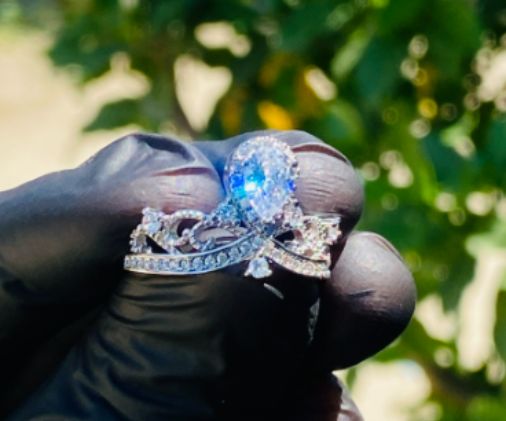 Anillo Crown Zircon