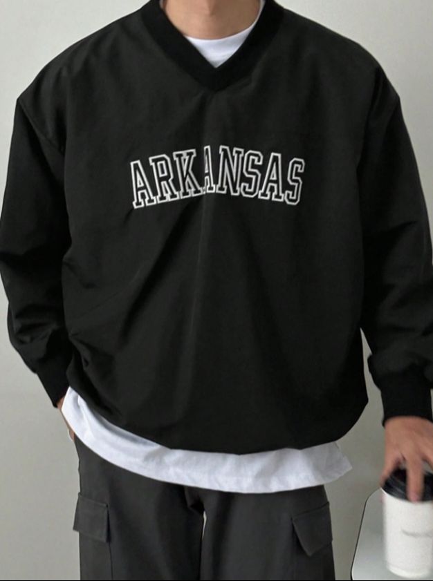 SUDADERA DE LETRAS CON CAPUCHA