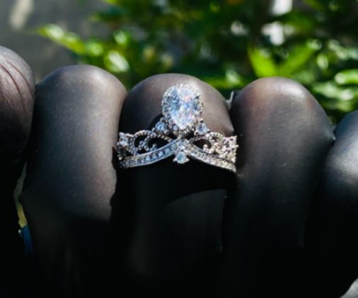 Anillo Crown Zircon