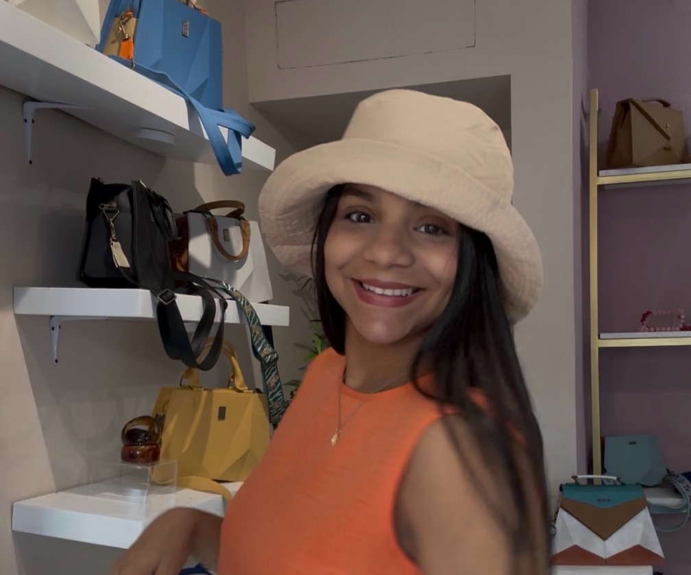 Sombrero plegable con protección solar