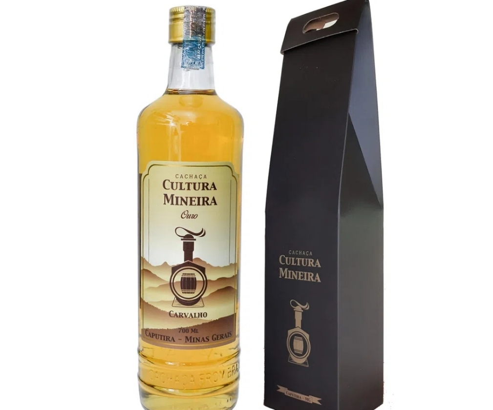 Cachaça Cultura Mineira Carvalho 700ml