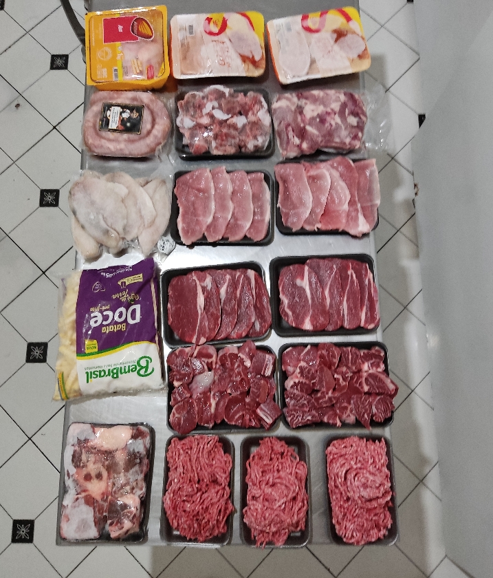 KIT MENSAL PREMIUN COM CORTES PARA DIA A DIA