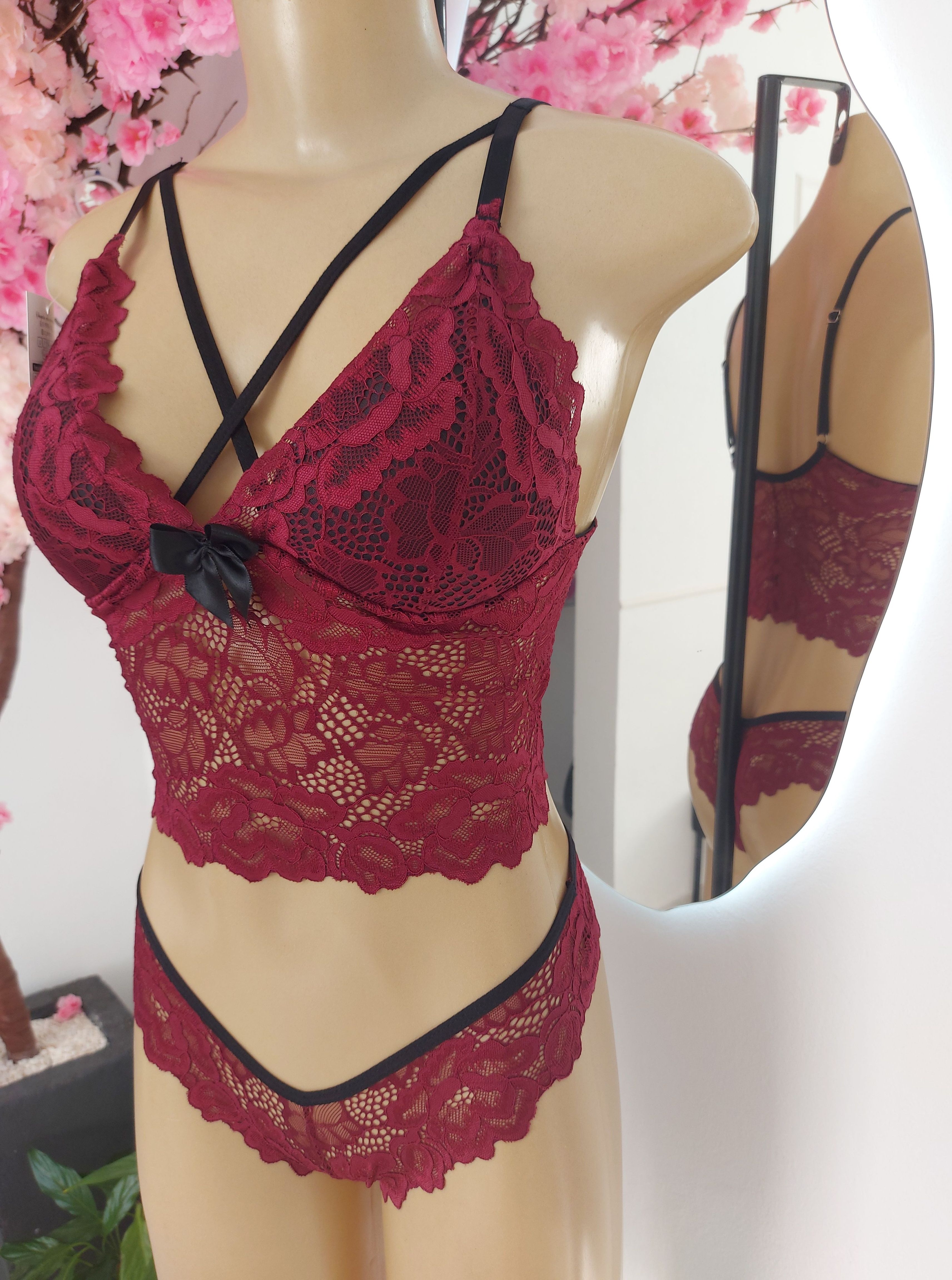 Conjunto Renda Flor Hot Love