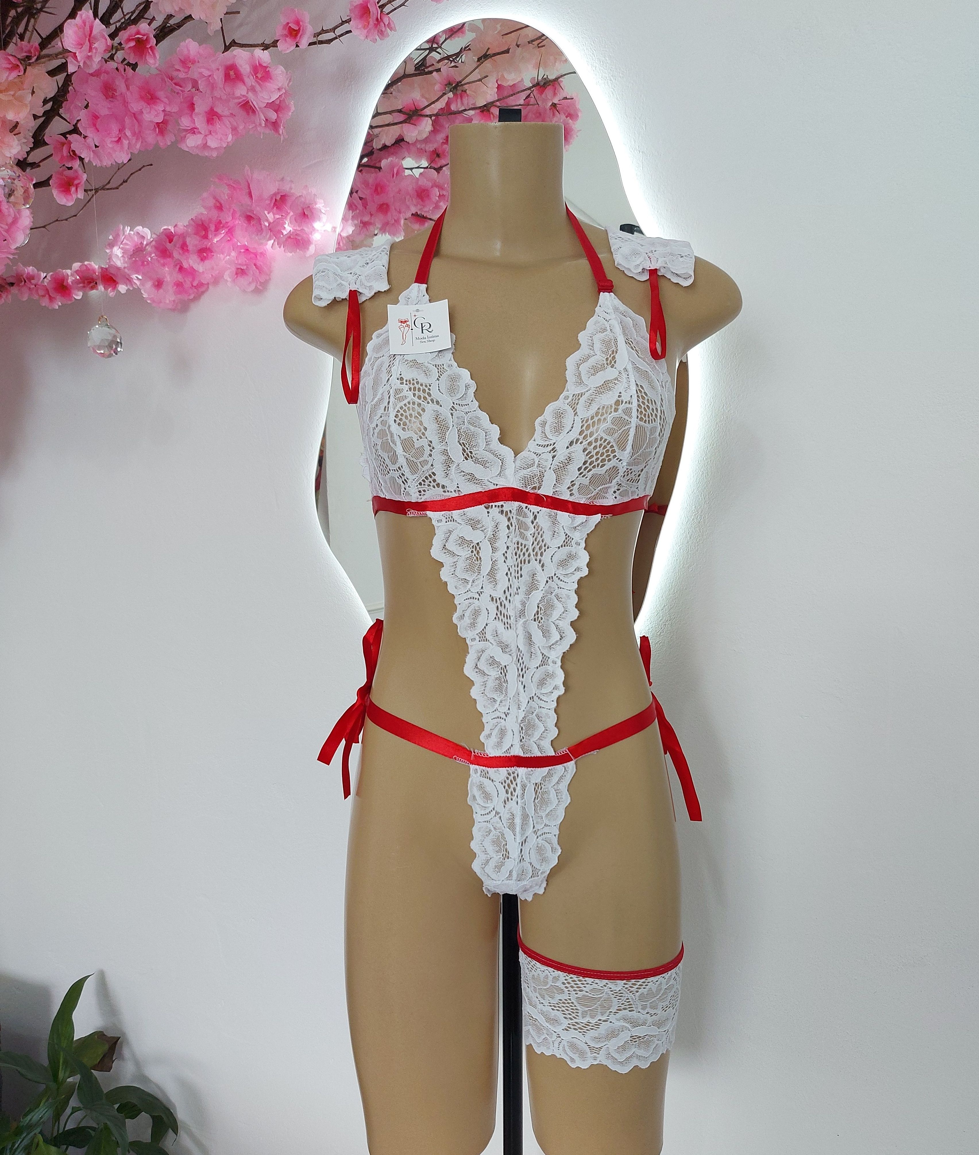 Body Cetim com Luva e Perneira