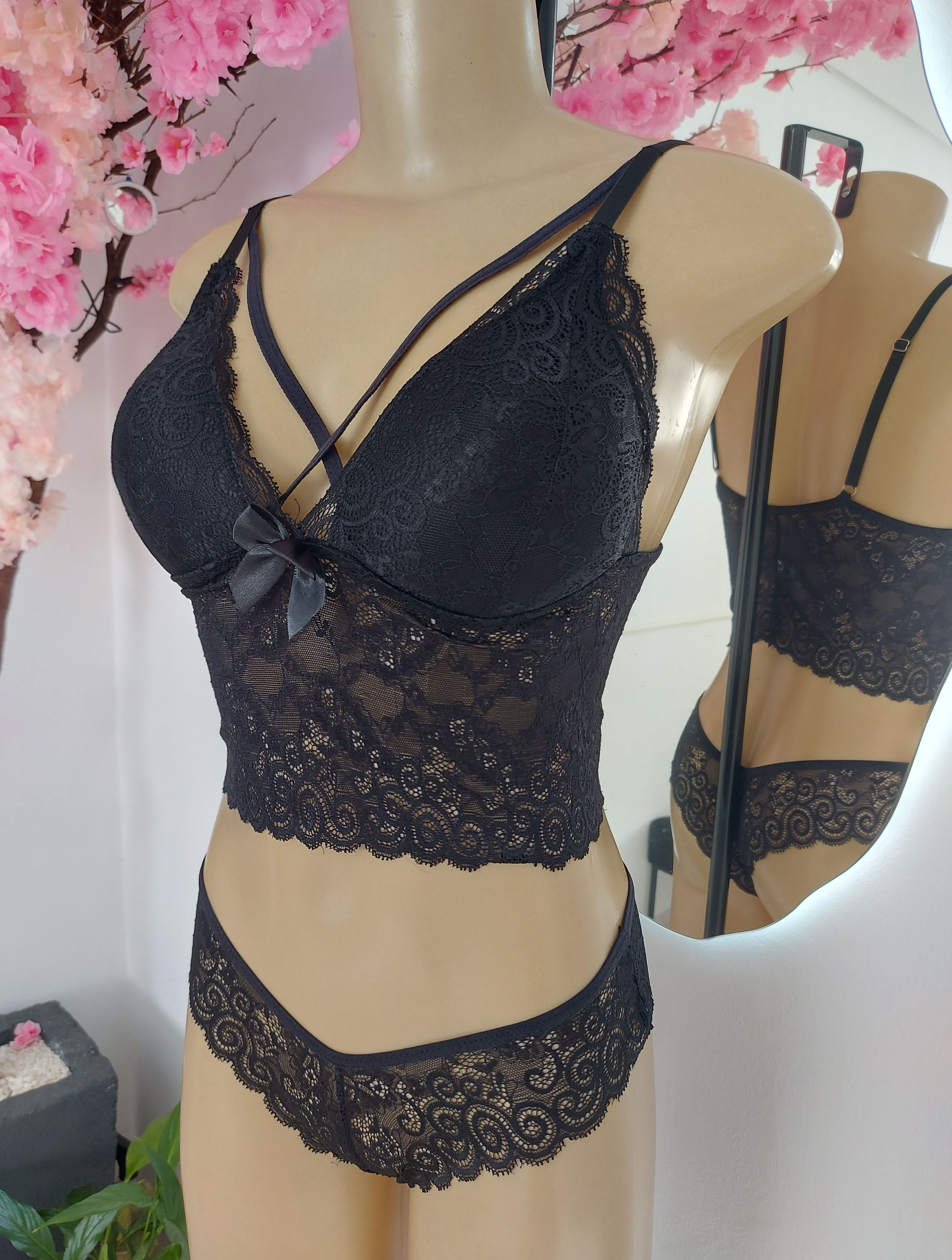 Conjunto Renda Flor Hot Love
