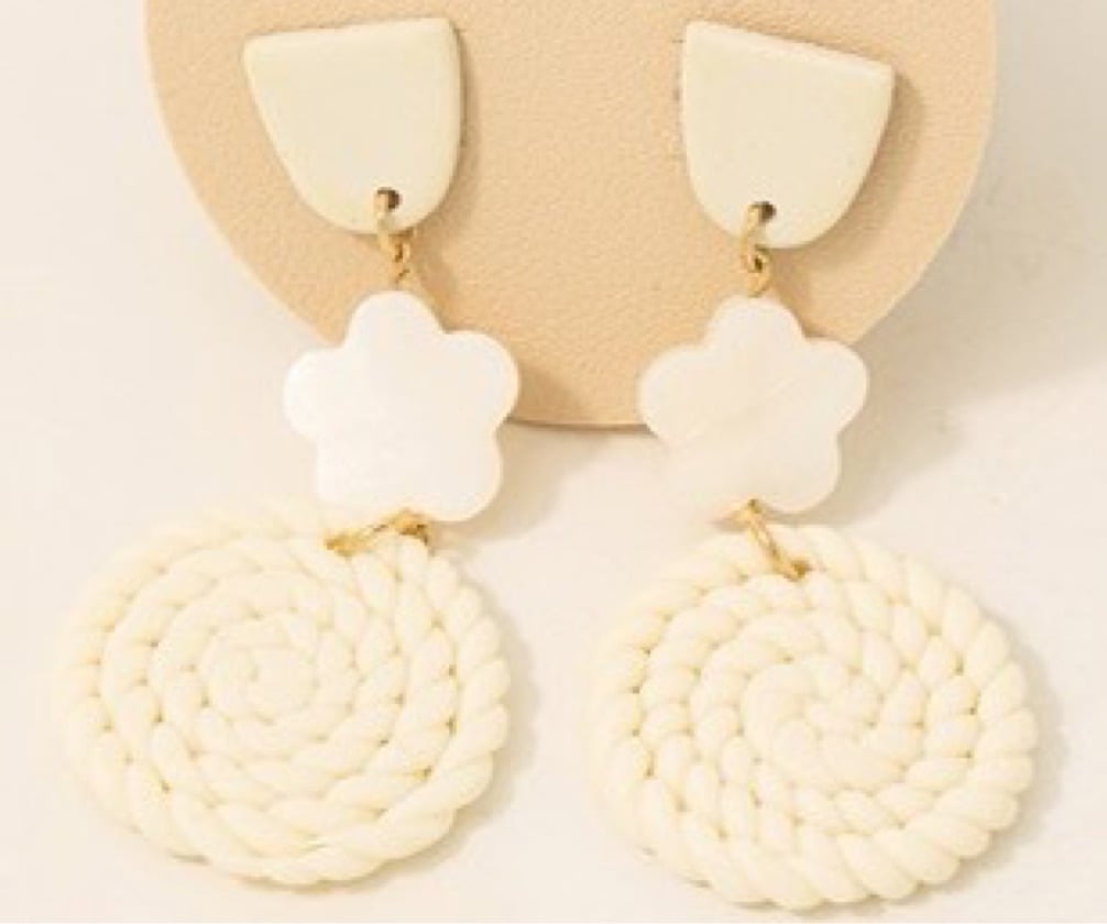 Braided dangle earrings -cream