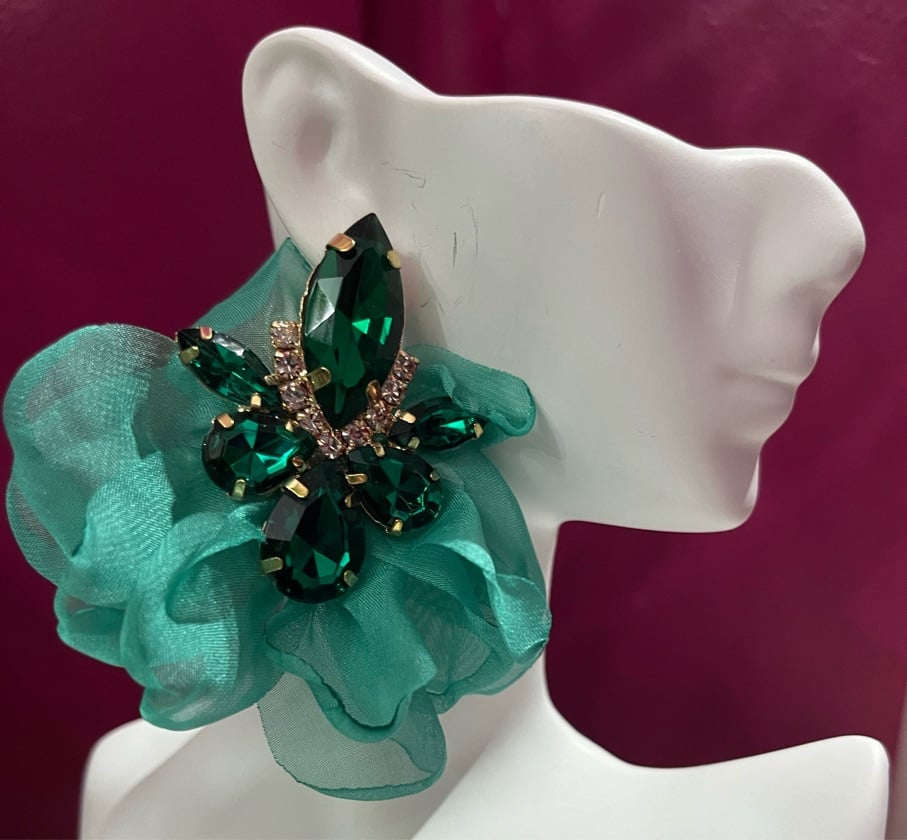 Fall In Line Earrings - Green