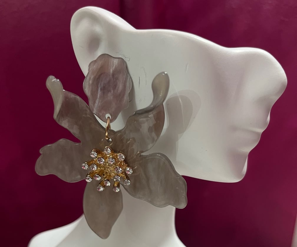 Flower Earring-Grey