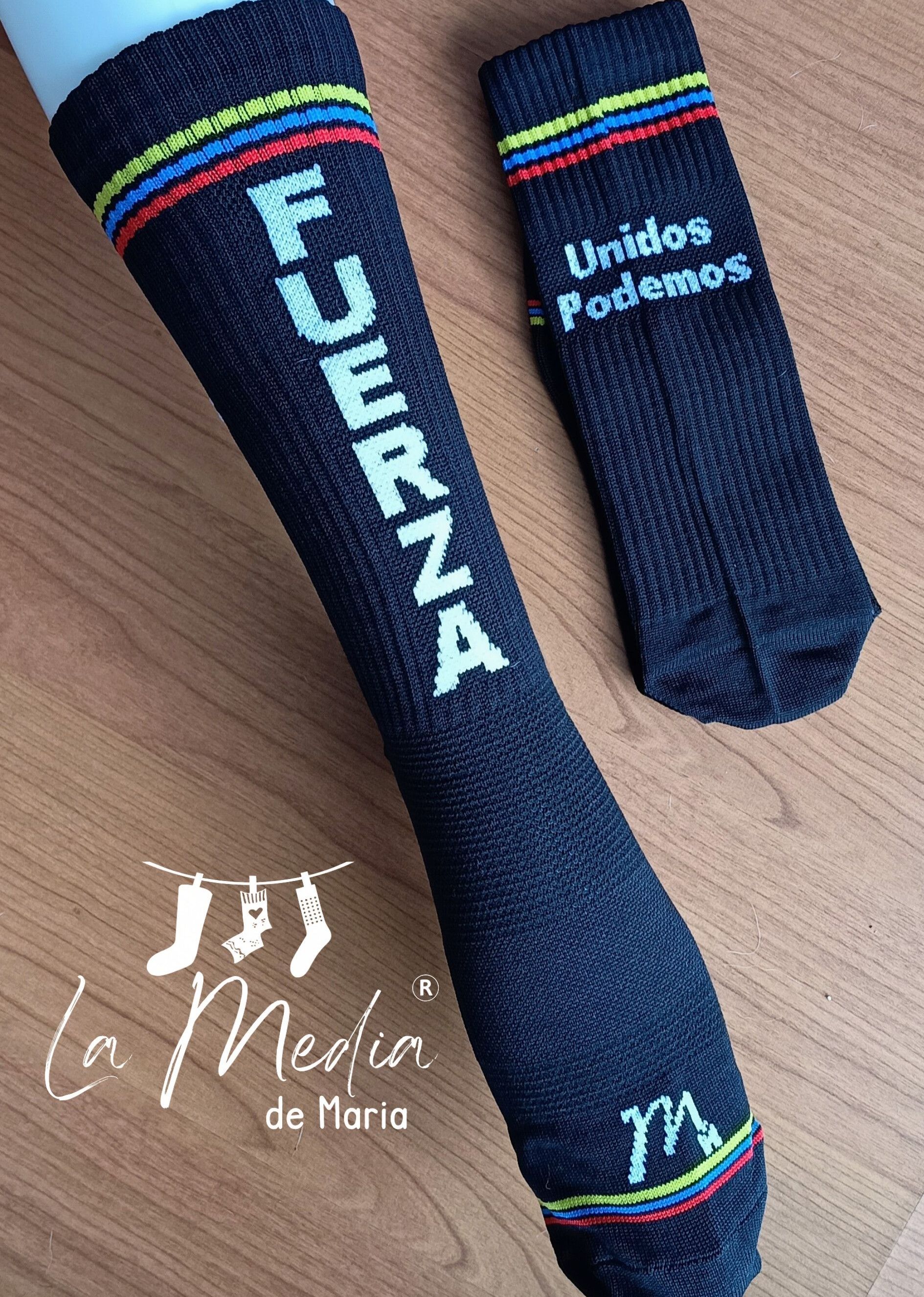 Medias con propósito. Unidos Podemos 🇨🇴🫶🏼 negras