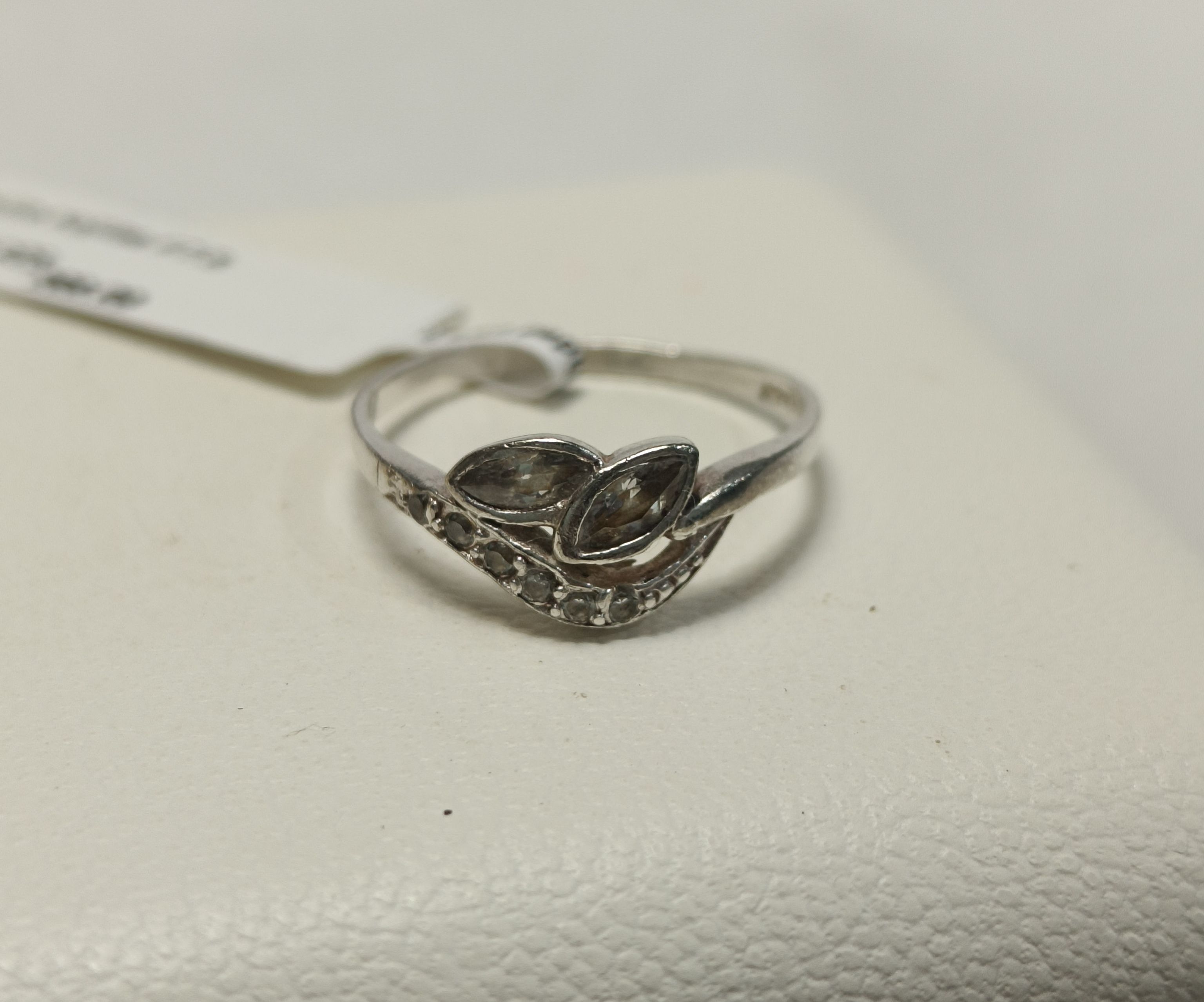 Anillo hojitas #7.5