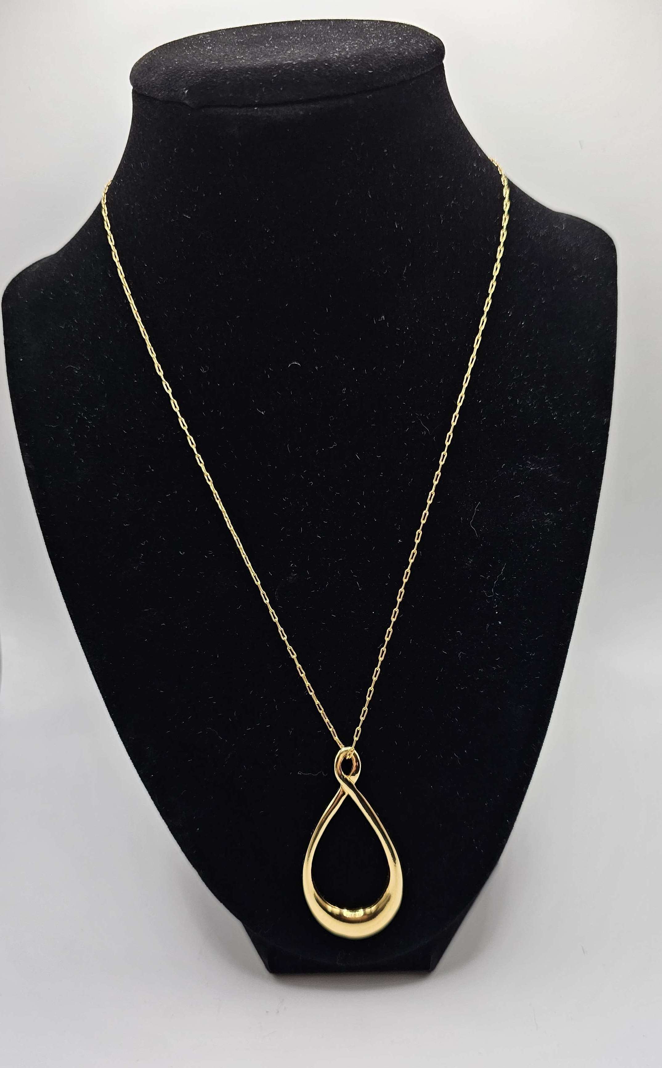 AV670MJ - Plaqué en or 18K