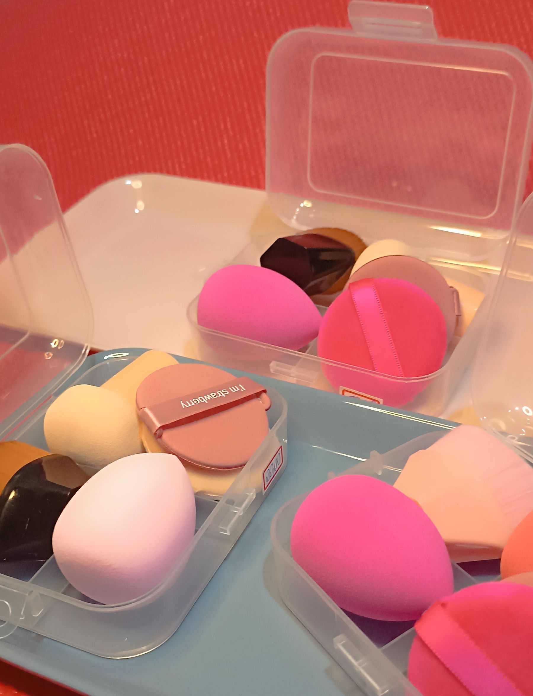Kit de Esponjas e Pincel de Maquiagem com Estojo Conjunto com 5 itens - Cores Diversas