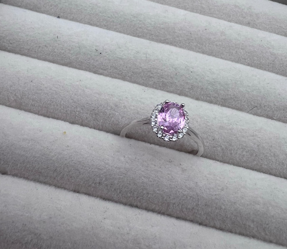 Anel oval rosa cravejada Tm 20 prata 925